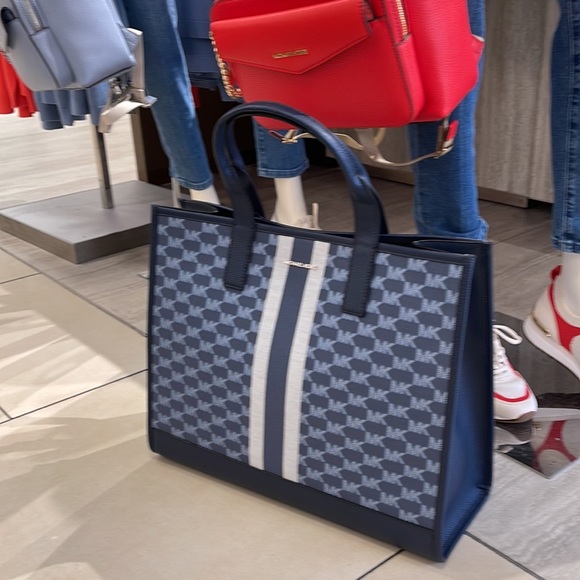 Michael Kors Men Women  XL Cooper Striped Logo Jacquard Structured Tote Handbag - Picture 2 of 16